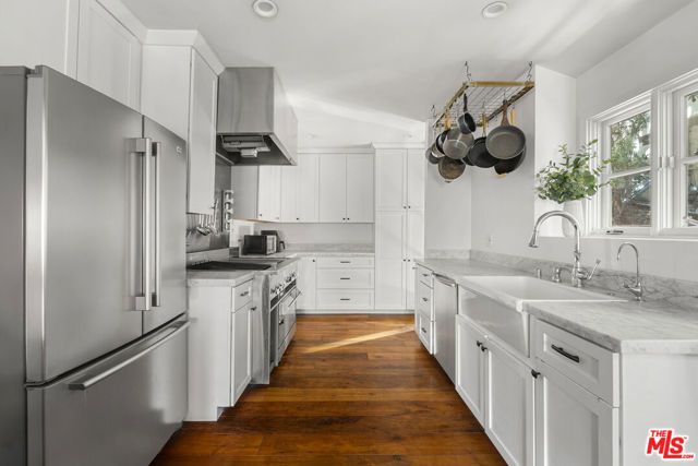 1531 Marmont Avenue, Los Angeles, CA 90069