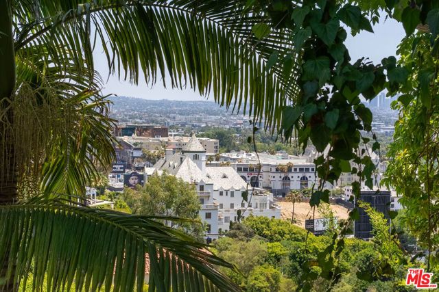 1531 Marmont Avenue, Los Angeles, CA 90069