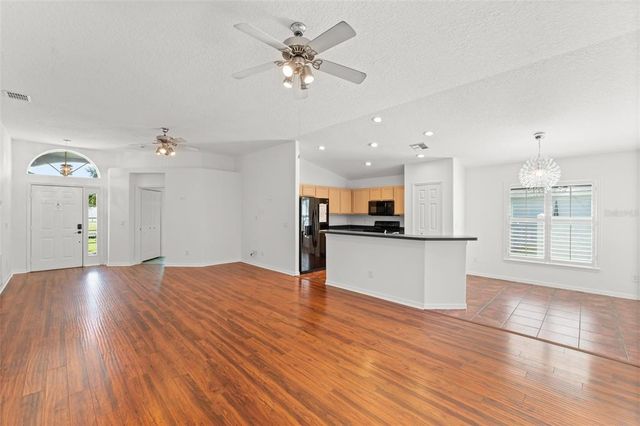 11341 AUTUMN WIND LOOP, Clermont, FL 34711