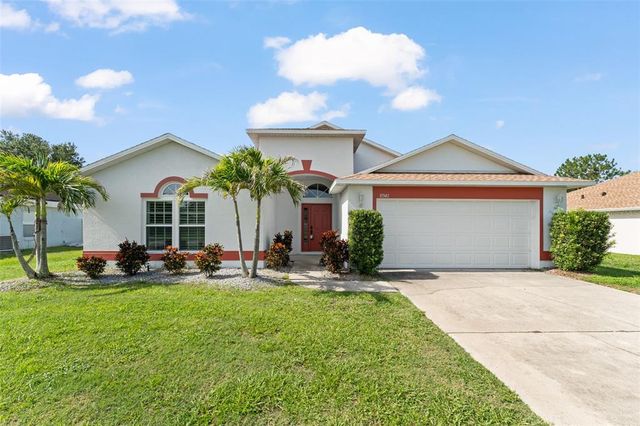 11341 AUTUMN WIND LOOP, Clermont, FL 34711