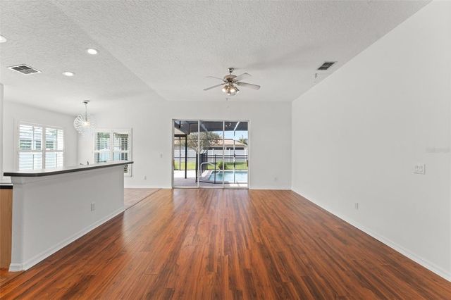 11341 AUTUMN WIND LOOP, Clermont, FL 34711