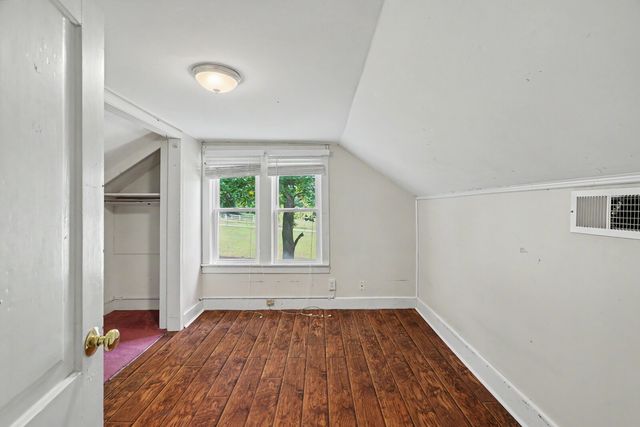 1756 Long Hollow Pike, Gallatin, TN 37066