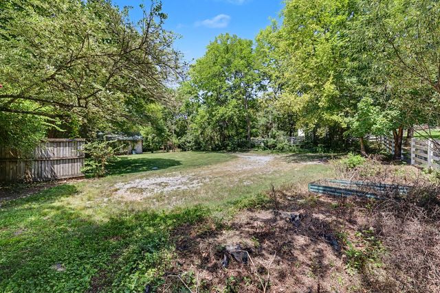 1756 Long Hollow Pike, Gallatin, TN 37066