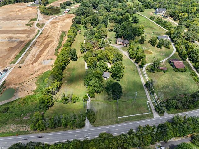 1756 Long Hollow Pike, Gallatin, TN 37066