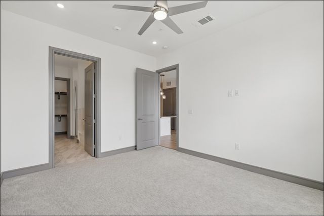 2700 Old Denton Road 2237, Carrollton, TX 75007