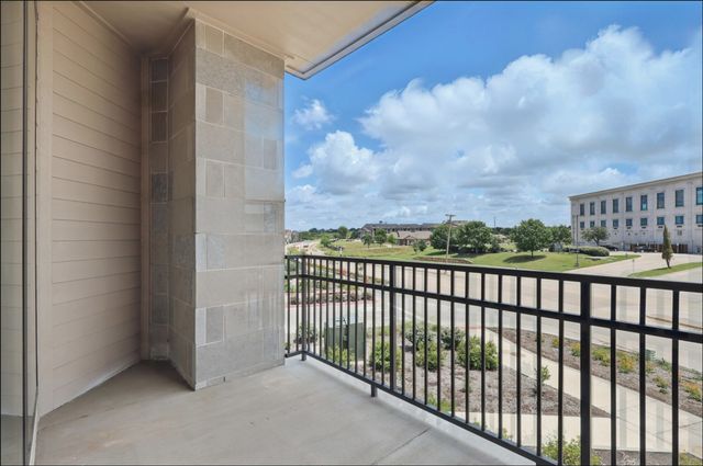 2700 Old Denton Road 2237, Carrollton, TX 75007
