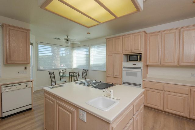 38530 Tandika Trail N, Palm Desert, CA 92211