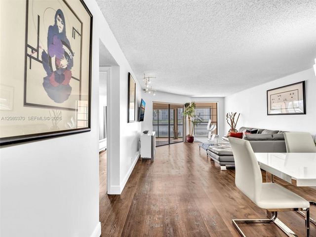 7518 Fairfax Drive 110, Tamarac, FL 33321