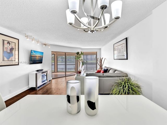 7518 Fairfax Drive 110, Tamarac, FL 33321