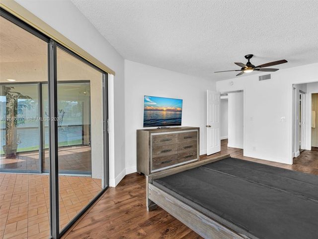 7518 Fairfax Drive 110, Tamarac, FL 33321