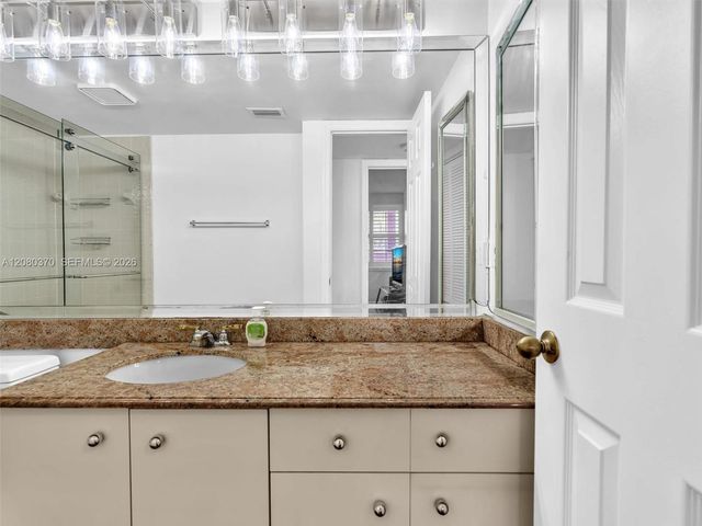 7518 Fairfax Drive 110, Tamarac, FL 33321