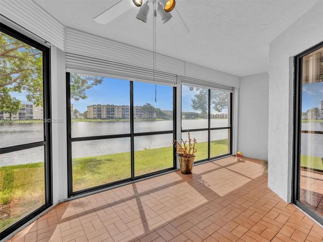 7518 Fairfax Drive 110, Tamarac, FL 33321