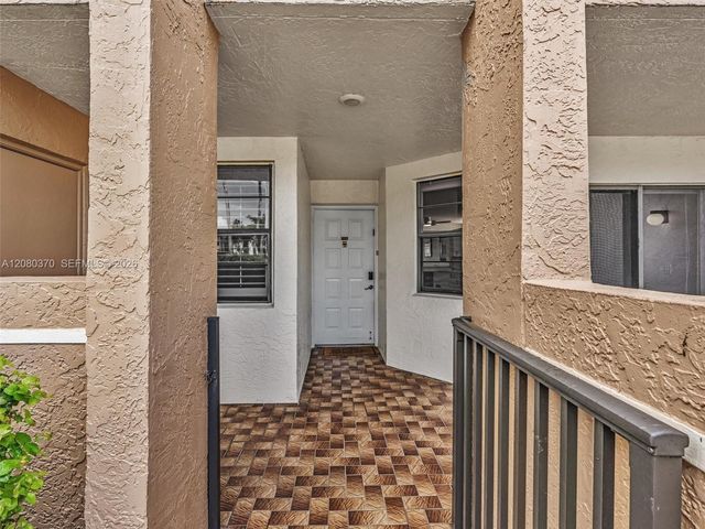 7518 Fairfax Drive 110, Tamarac, FL 33321