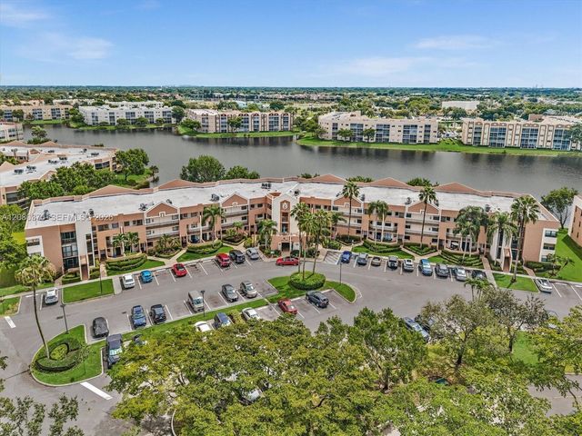 7518 Fairfax Drive 110, Tamarac, FL 33321