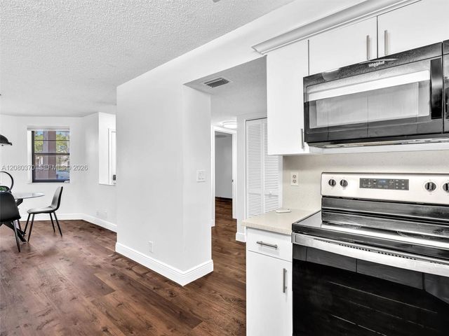 7518 Fairfax Drive 110, Tamarac, FL 33321