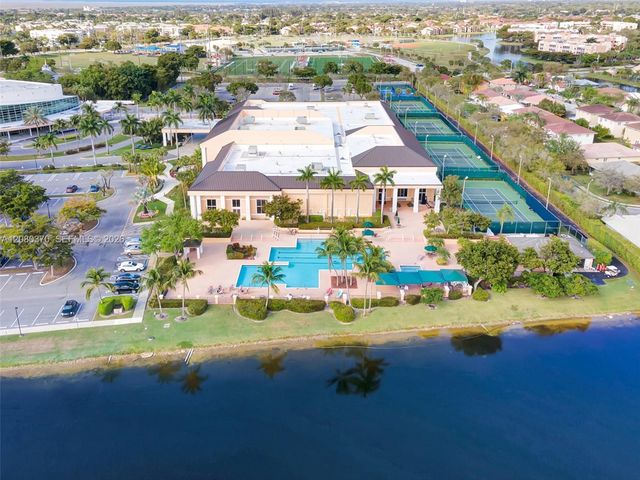 7518 Fairfax Drive 110, Tamarac, FL 33321