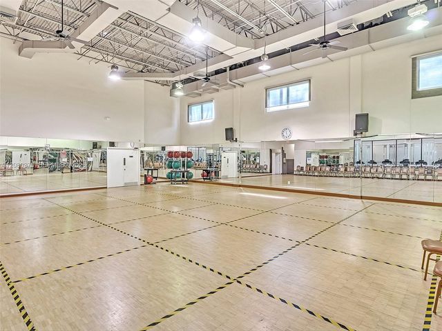 7518 Fairfax Drive 110, Tamarac, FL 33321