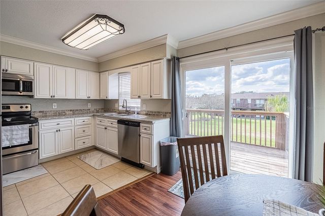 1920 E EDGEWOOD DRIVE L4, Lakeland, FL 33803