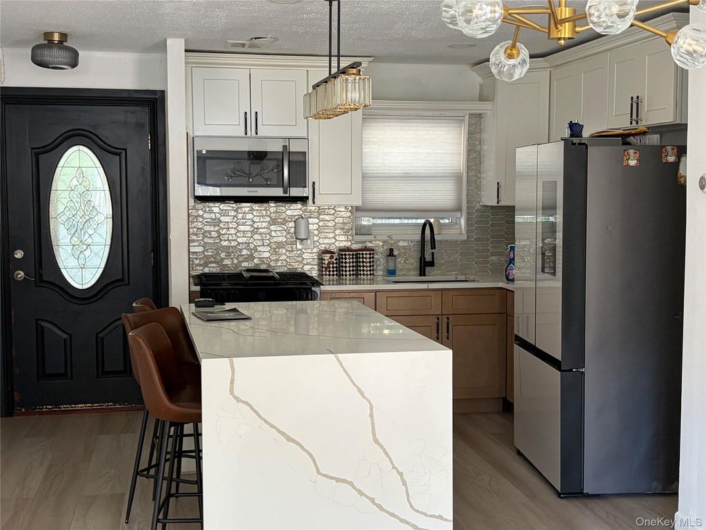 553 Hendrix, Brooklyn, NY 11207 — photo 2