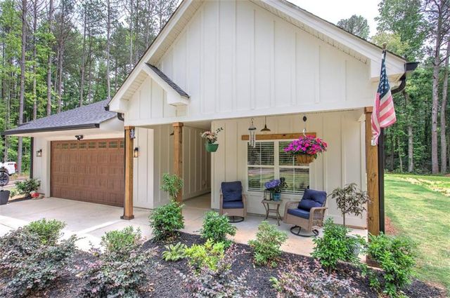 4142 Lovvorn Road, Carrollton, GA 30117