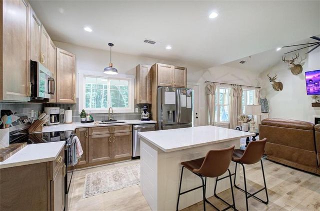 4142 Lovvorn Road, Carrollton, GA 30117
