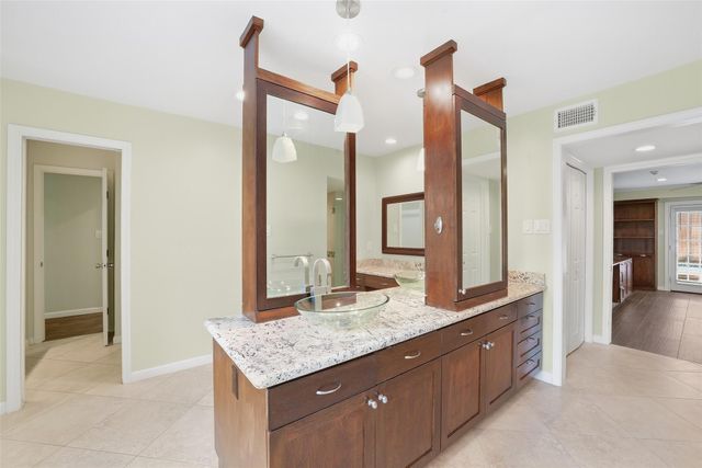 219 Big Hollow Lane, Houston, TX 77042