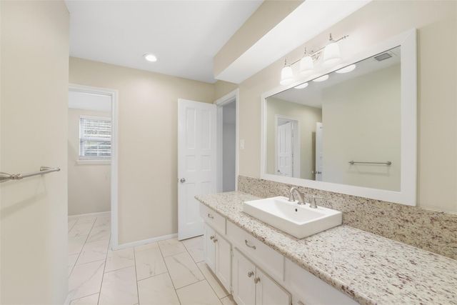 219 Big Hollow Lane, Houston, TX 77042