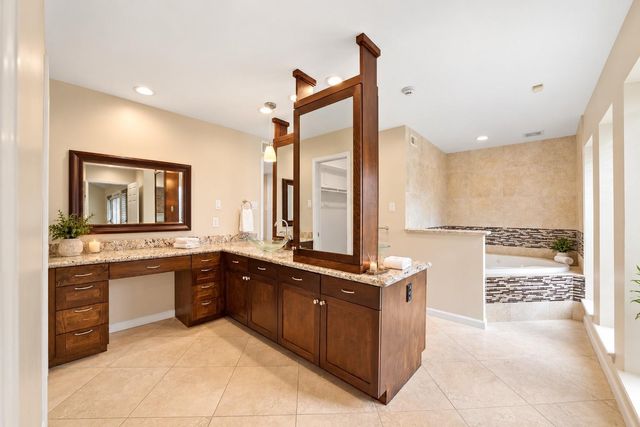 219 Big Hollow Lane, Houston, TX 77042