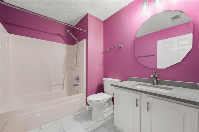 504 Mockingbird Lane, Loganville, GA 30052