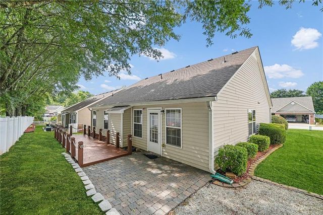 504 Mockingbird Lane, Loganville, GA 30052