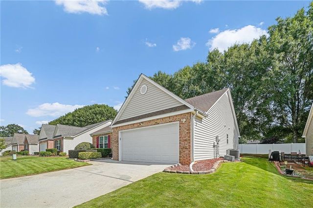 504 Mockingbird Lane, Loganville, GA 30052