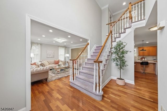 21 Winding Way, West Orange Twp., NJ 07052