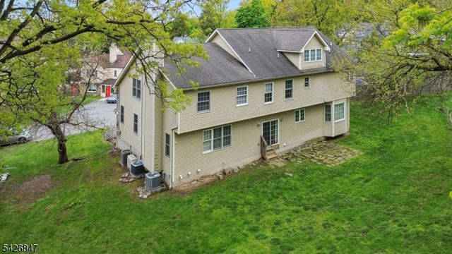 21 Winding Way, West Orange Twp., NJ 07052