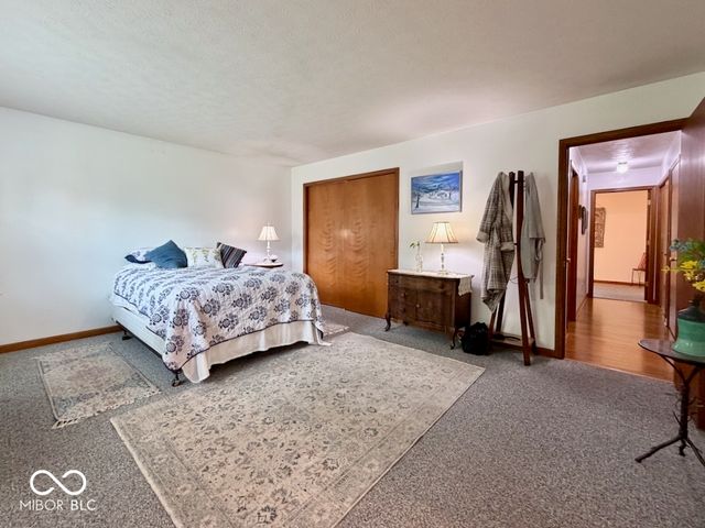 8221 Rob Lane, Indianapolis, IN 46237