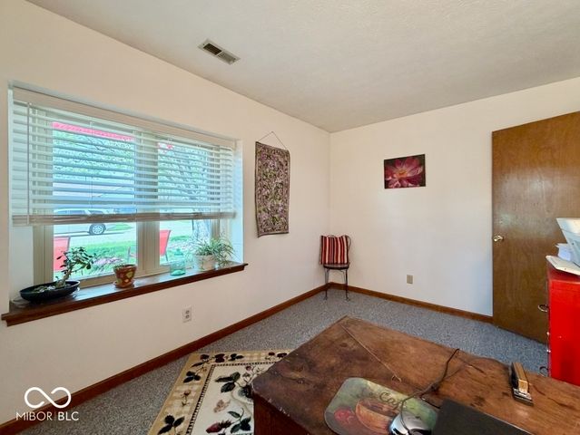 8221 Rob Lane, Indianapolis, IN 46237