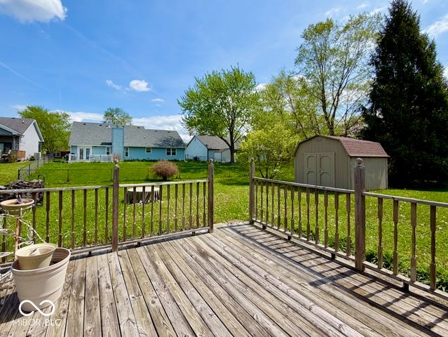 8221 Rob Lane, Indianapolis, IN 46237