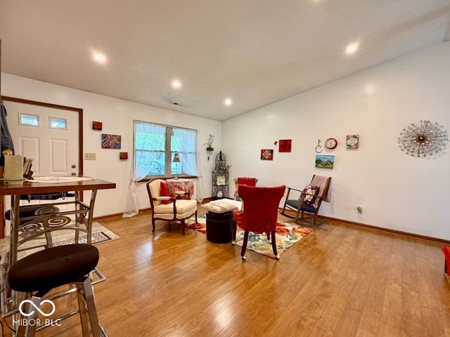 8221 Rob Lane, Indianapolis, IN 46237