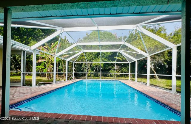 618 Hibiscus Trail W, Melbourne Beach, FL 32951
