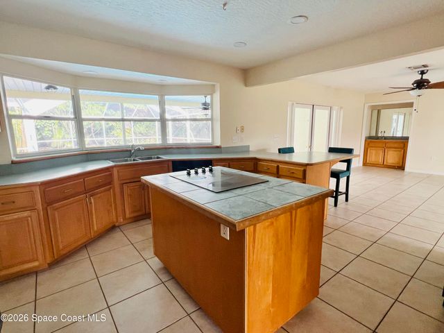 618 Hibiscus Trail W, Melbourne Beach, FL 32951