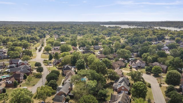 108 Ballentrae Ct, Hendersonville, TN 37075