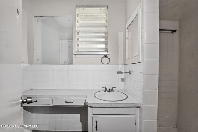 305 Broadmoor Drive, Jackson, MS 39206