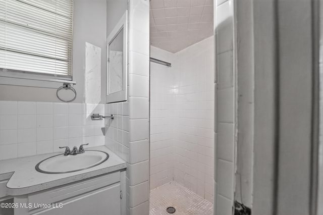 305 Broadmoor Drive, Jackson, MS 39206