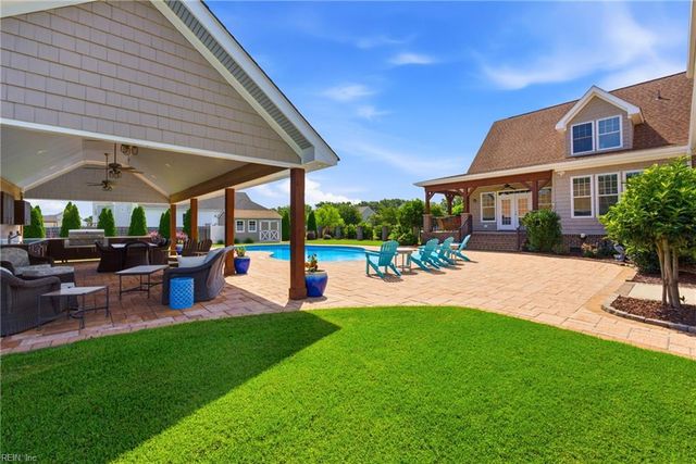 103 E Point Estates CT, Knotts Island, NC 27950