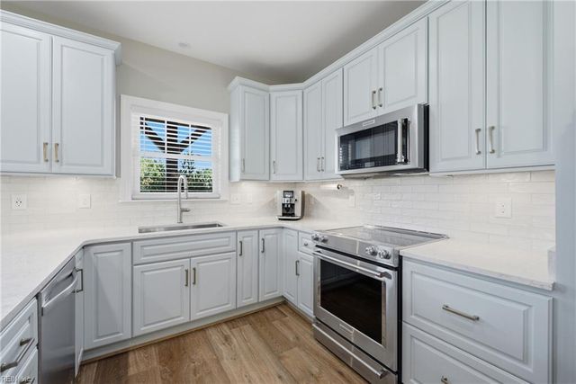 103 E Point Estates CT, Knotts Island, NC 27950