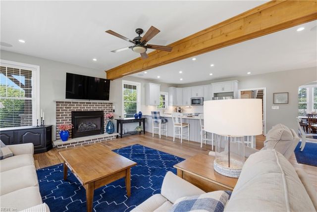 103 E Point Estates CT, Knotts Island, NC 27950