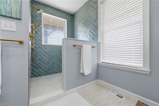 103 E Point Estates CT, Knotts Island, NC 27950