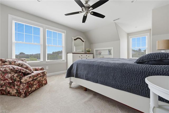 103 E Point Estates CT, Knotts Island, NC 27950