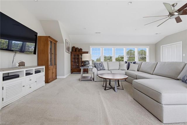 103 E Point Estates CT, Knotts Island, NC 27950