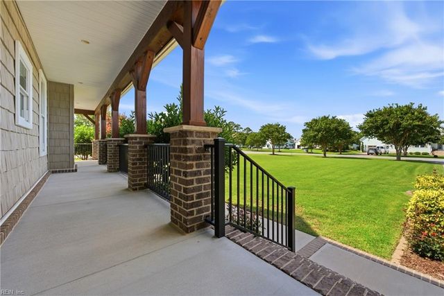 103 E Point Estates CT, Knotts Island, NC 27950