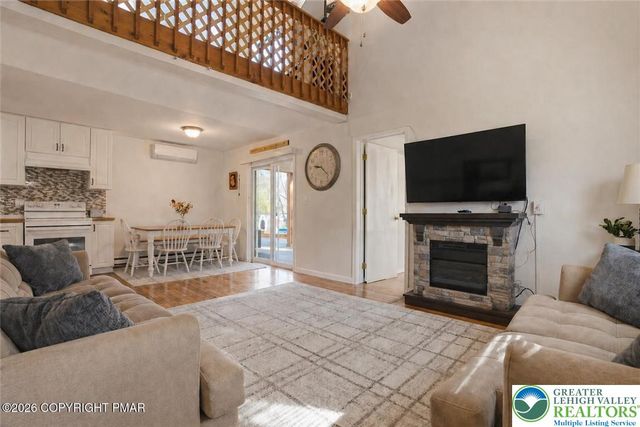 53 Barren Road, Price Twp, PA 18302